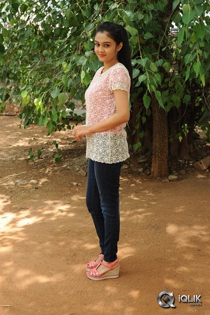 Pragati-Chourasiya-at-Basthi-Movie-Show-Press-Meet